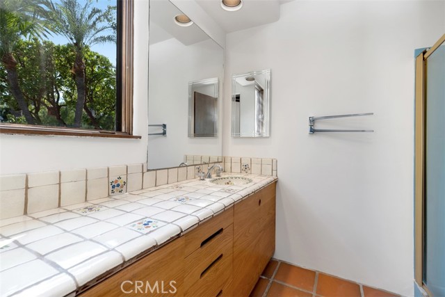 MLS #OC25190198 image #37