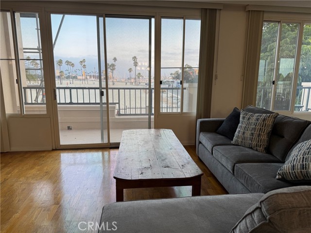 MLS #OC25187881 image #4