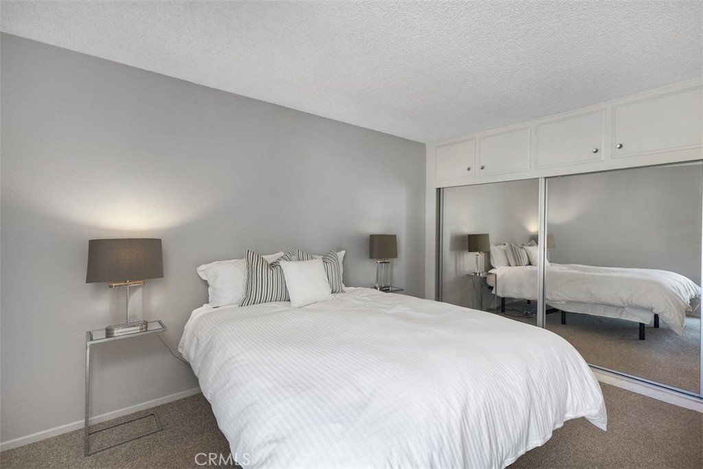 MLS #OC25190421 image #23