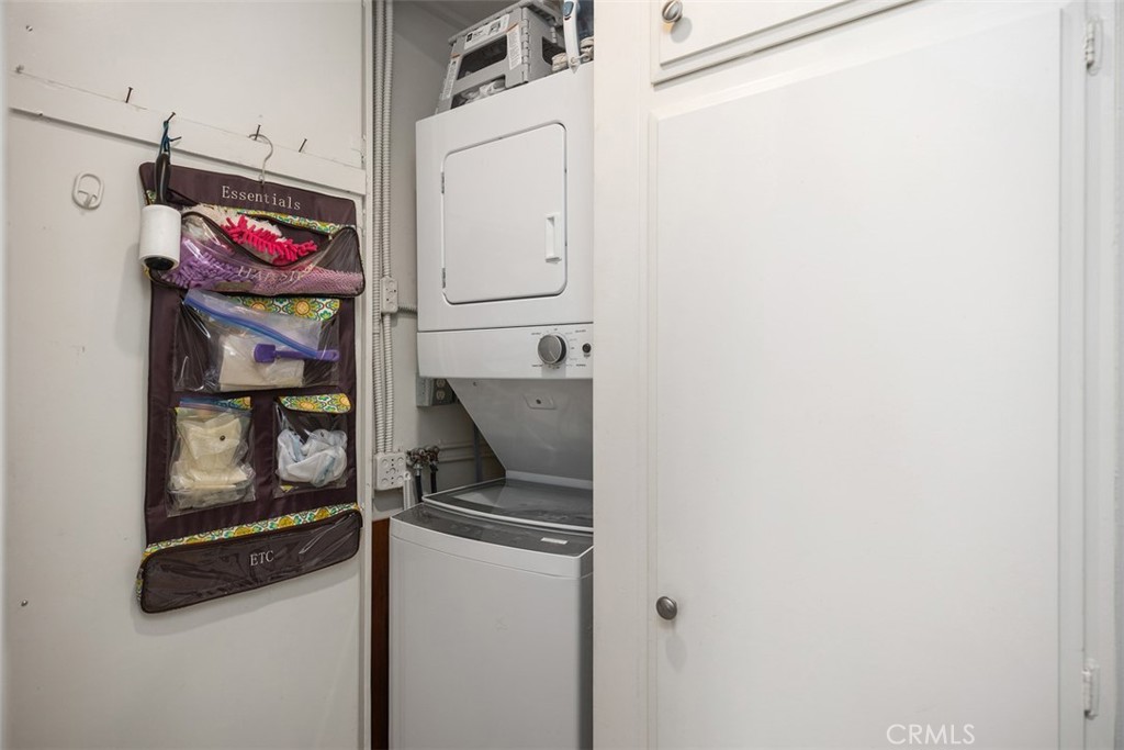 MLS #OC25190421 image #24