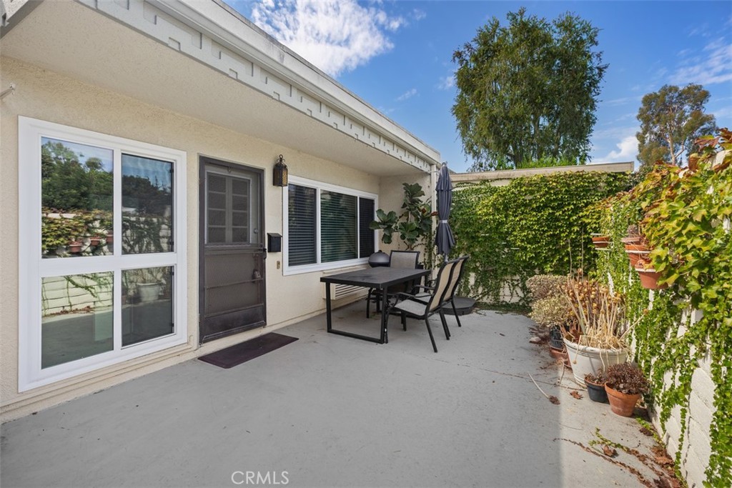 MLS #OC25190421 image #6