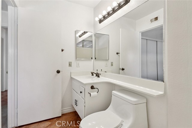 MLS #OC25190480 image #29
