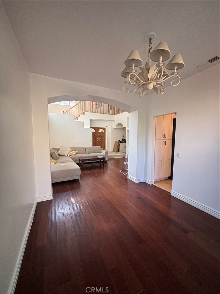 MLS #OC25190637 image #6