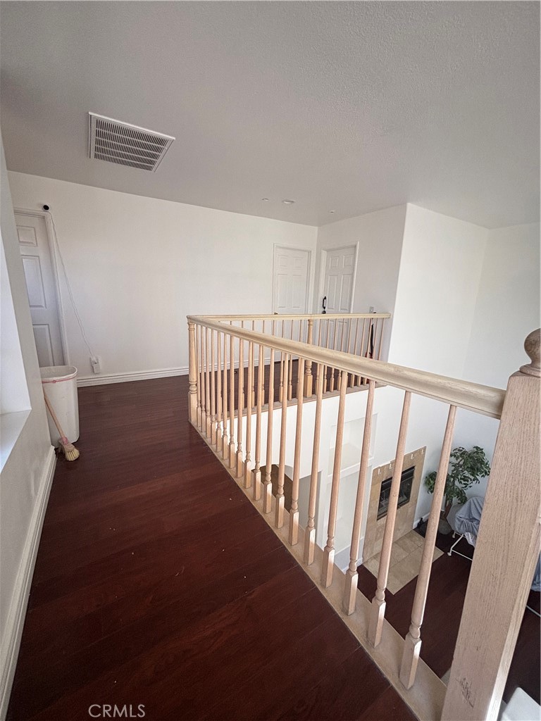 MLS #OC25190637 image #9