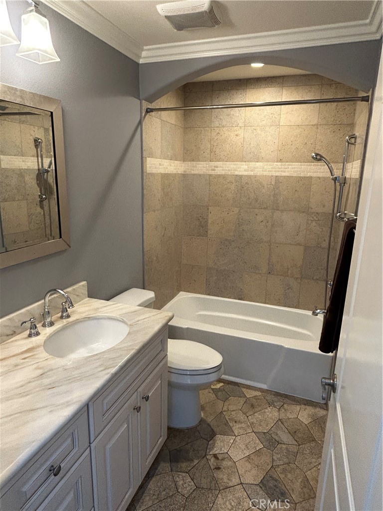 MLS #OC25190829 image #14