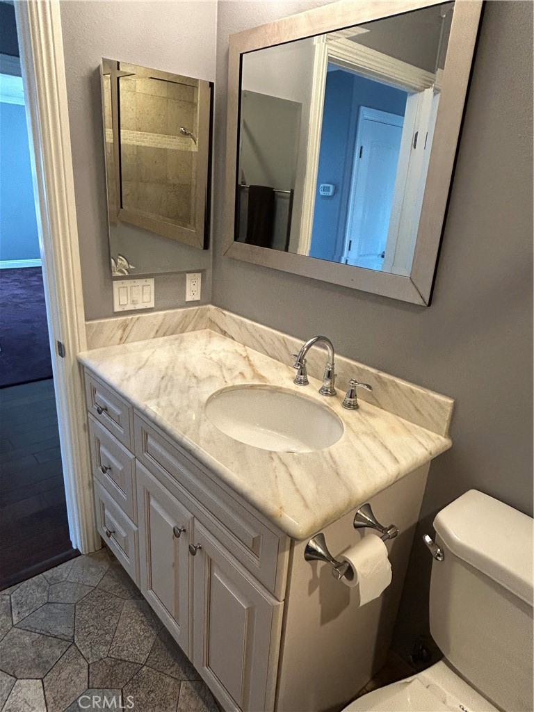 MLS #OC25190829 image #15