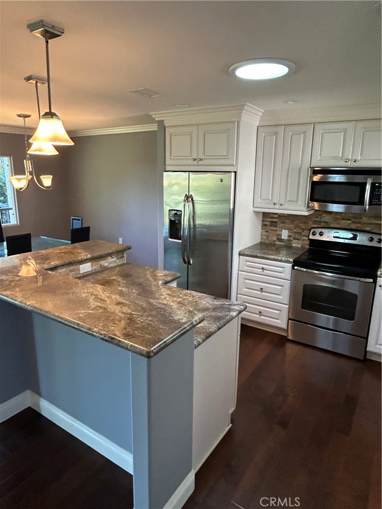 MLS #OC25190829 image #17