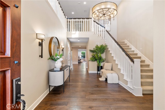 MLS #OC25190888 image #1