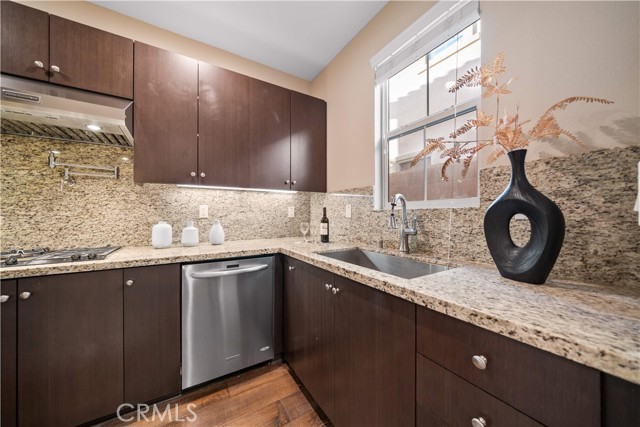 MLS #OC25190888 image #20