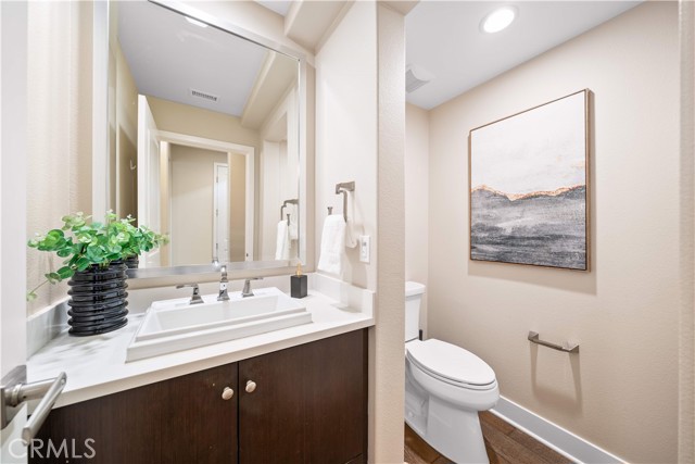 MLS #OC25190888 image #8