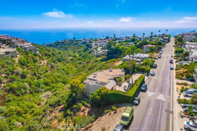 MLS #OC25190899 image #0