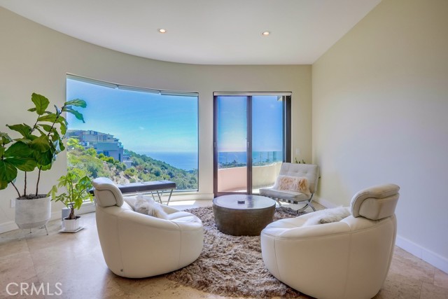 MLS #OC25190899 image #17