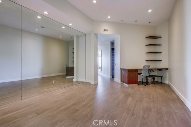 MLS #OC25190899 image #42