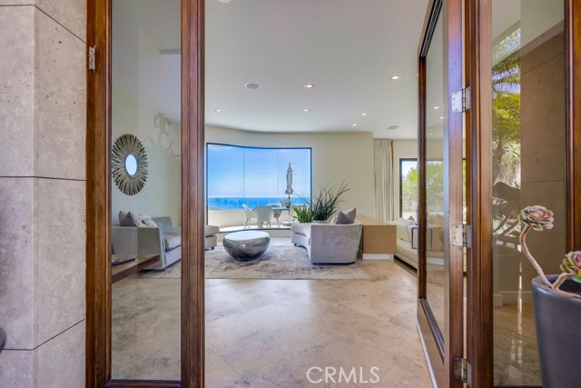 MLS #OC25190899 image #7