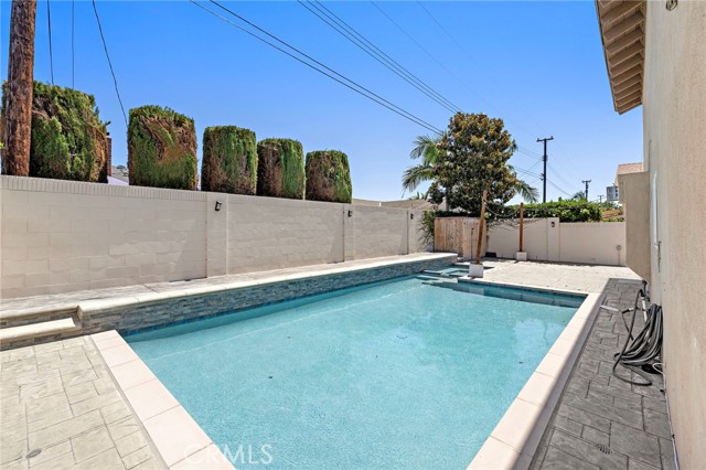 MLS #OC25190905 image #8