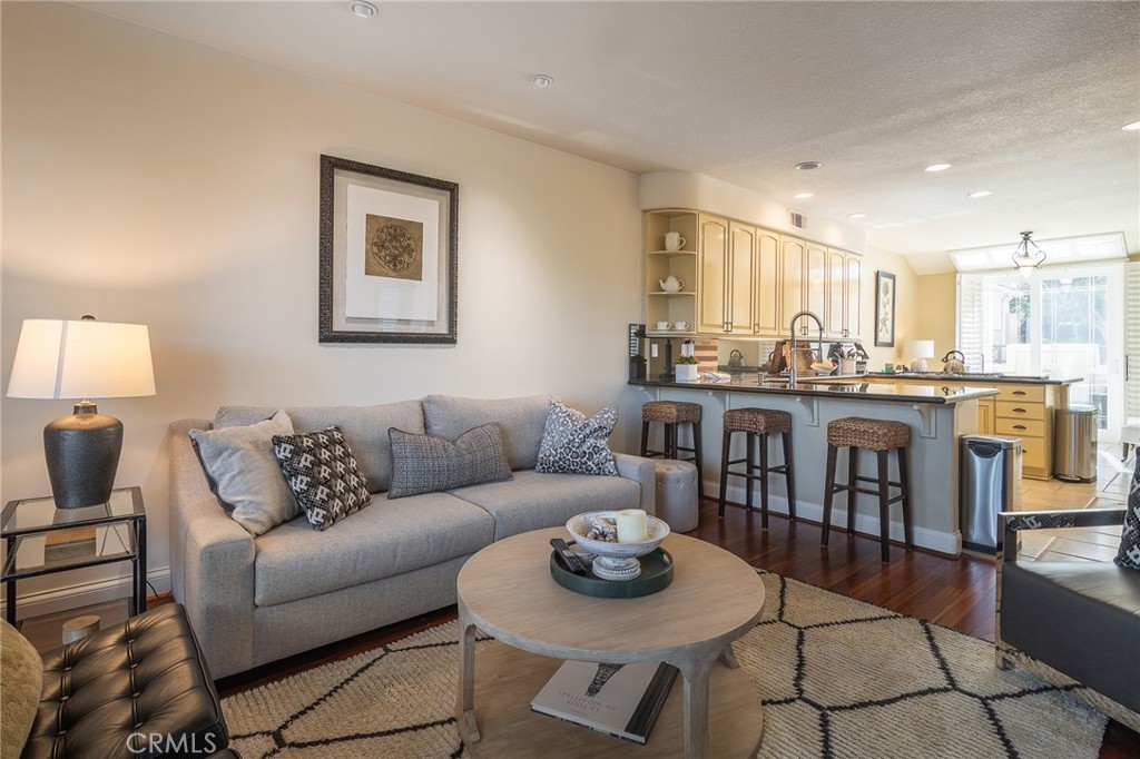 MLS #OC25191024 image #17