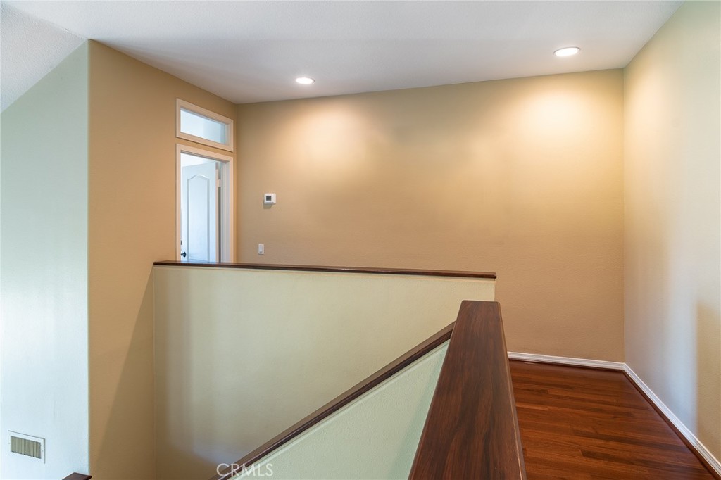 MLS #OC25191024 image #22