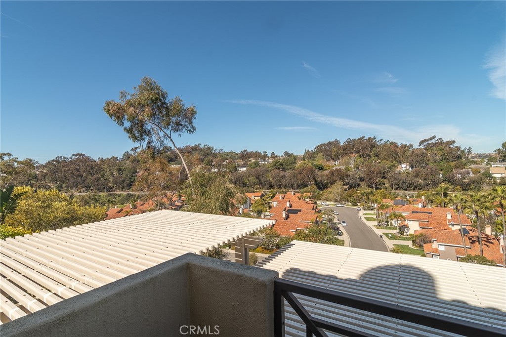 MLS #OC25191024 image #25