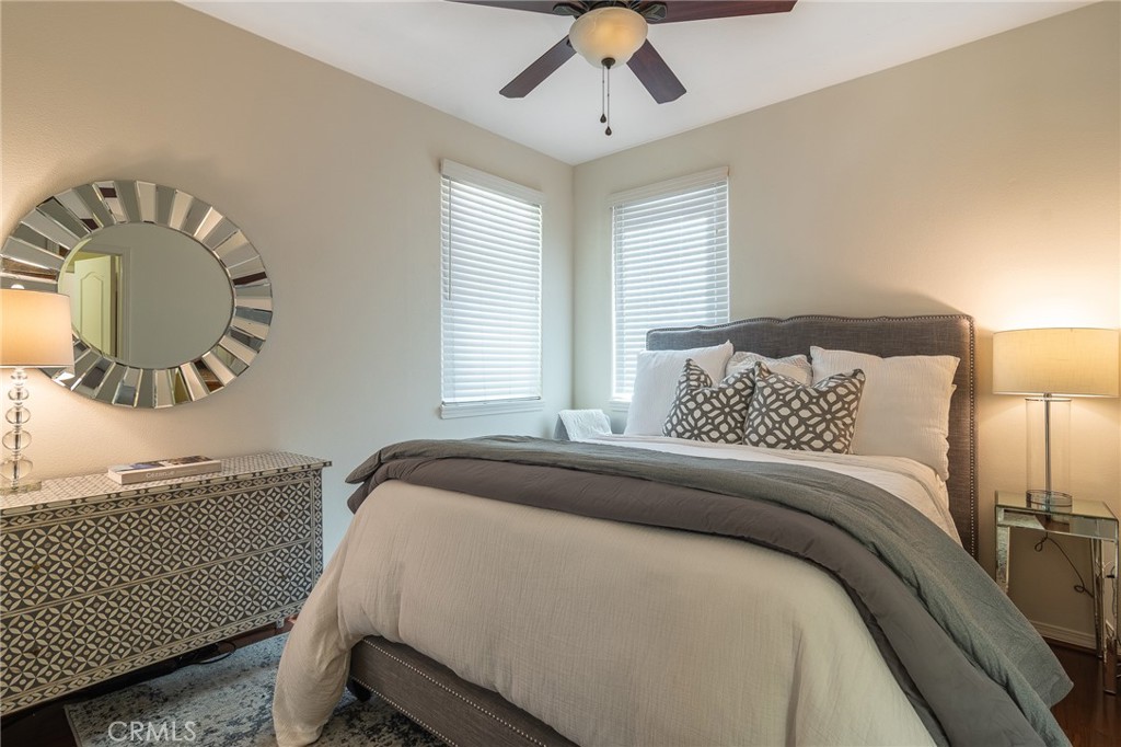 MLS #OC25191024 image #32