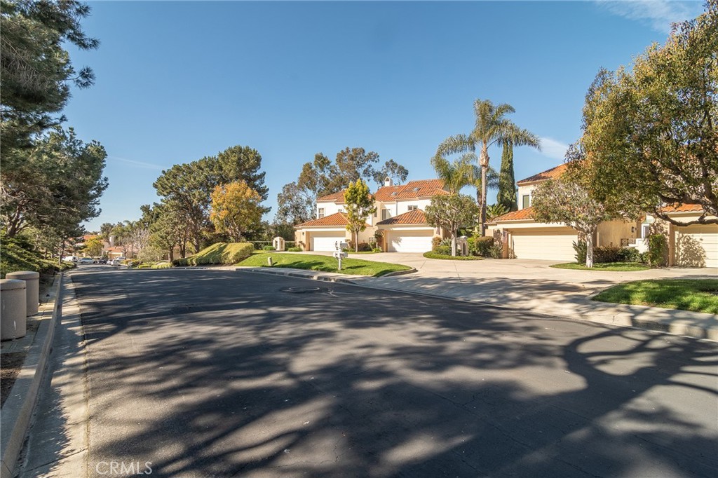 MLS #OC25191024 image #55