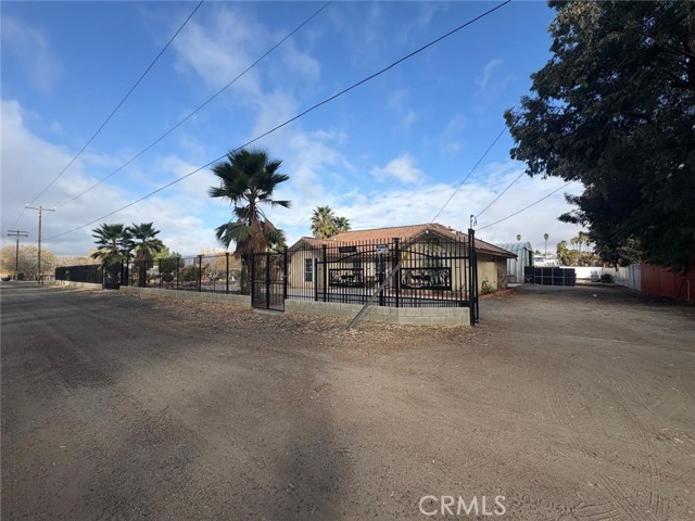 MLS #OC25191039 image #1