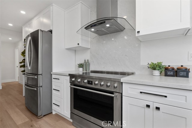 MLS #OC25191100 image #12