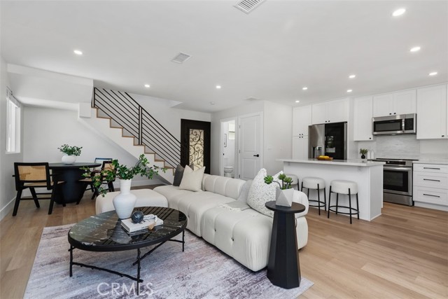 MLS #OC25191100 image #2