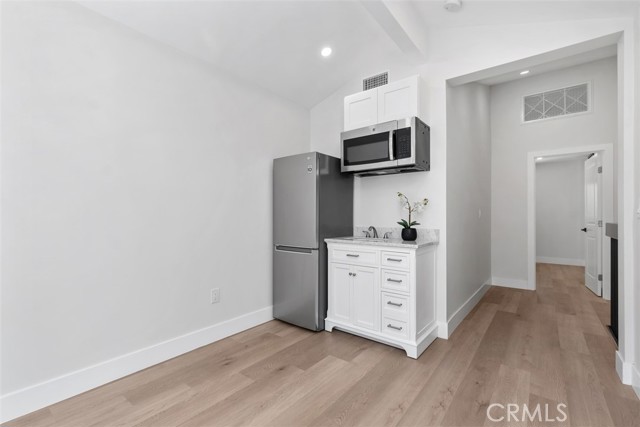 MLS #OC25191100 image #21