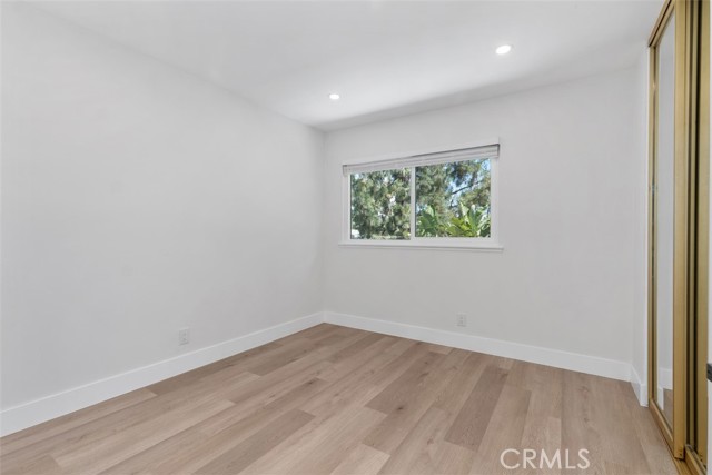 MLS #OC25191100 image #31