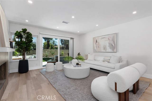 MLS #OC25191100 image #5