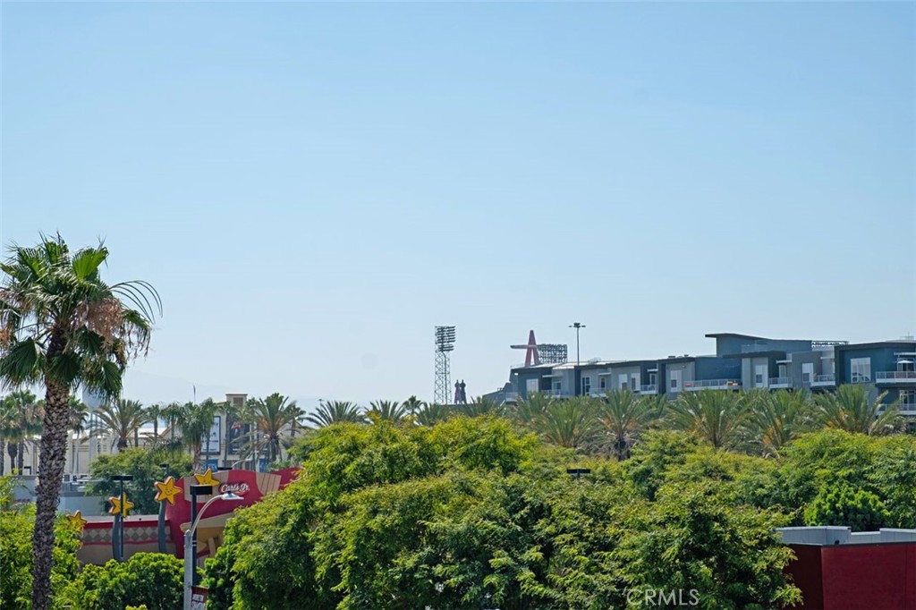 MLS #OC25191102 image #18