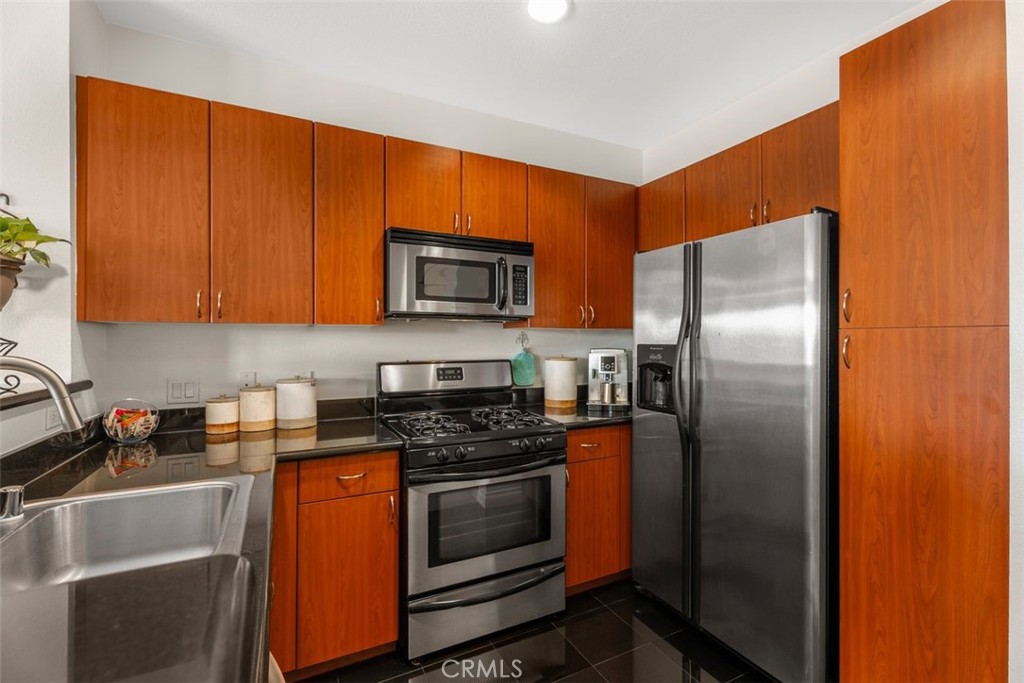 MLS #OC25191102 image #5