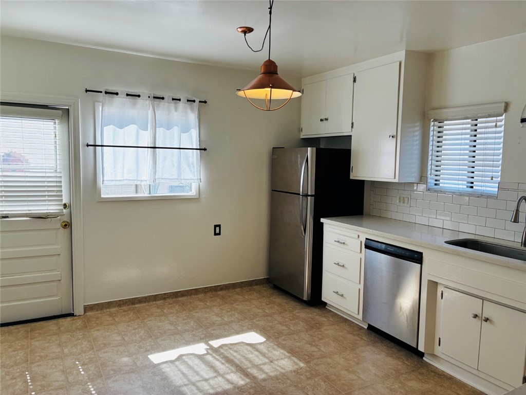 MLS #OC25191114 image #2