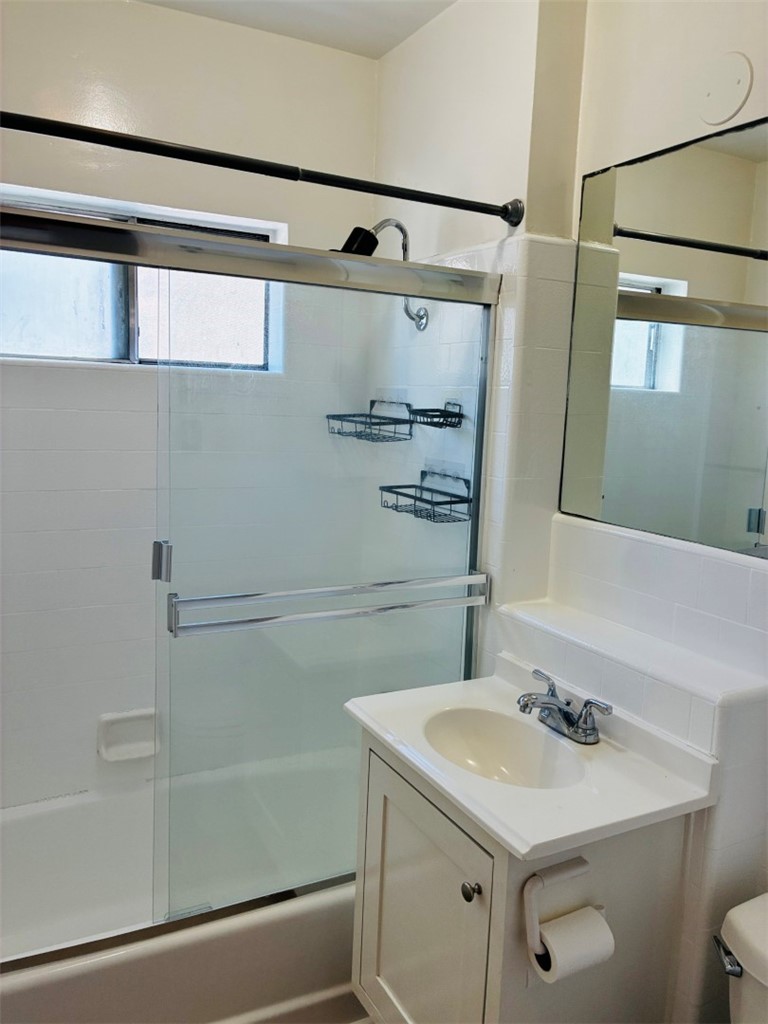 MLS #OC25191114 image #9