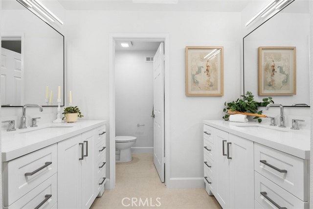 MLS #OC25191173 image #19