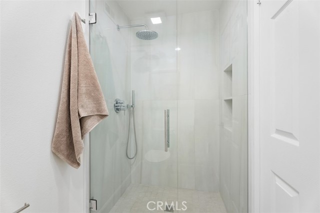 MLS #OC25191173 image #20