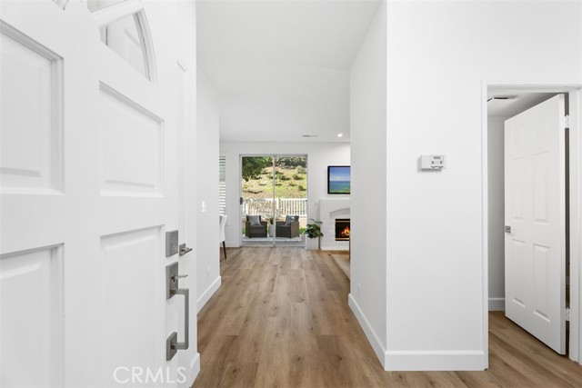 MLS #OC25191173 image #3