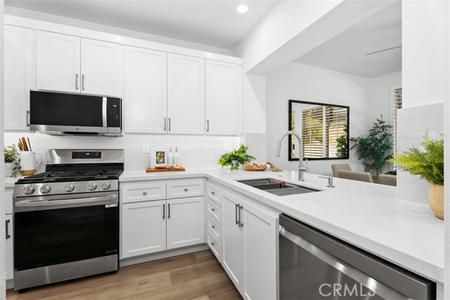 MLS #OC25191173 image #4