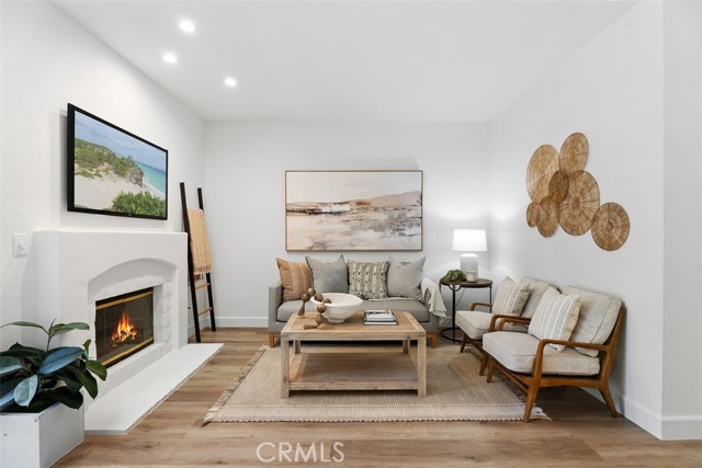 MLS #OC25191173 image #9