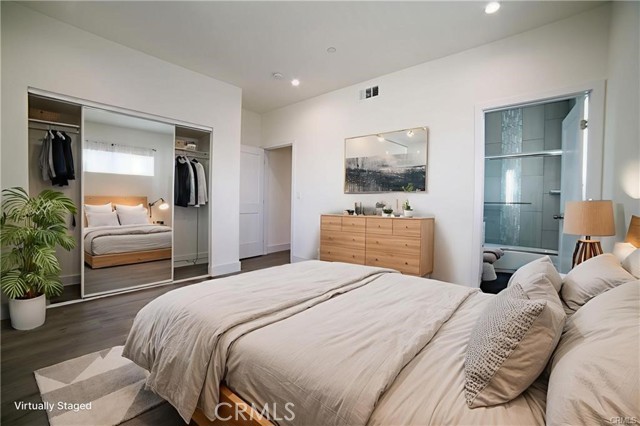 MLS #OC25191319 image #13