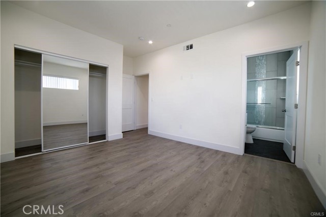 MLS #OC25191319 image #14