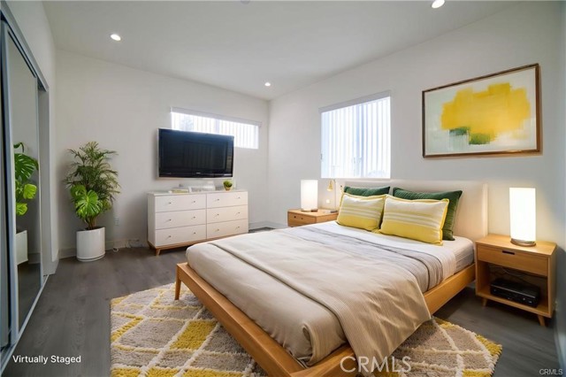 MLS #OC25191319 image #15