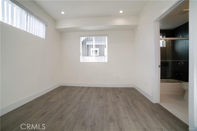 MLS #OC25191319 image #7