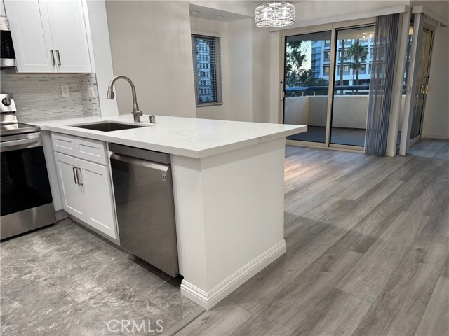 MLS #OC25191325 image #4