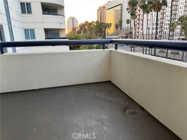 MLS #OC25191325 image #8