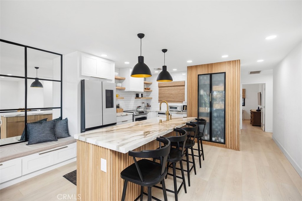 MLS #OC25191350 image #1