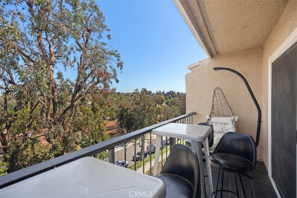 MLS #OC25191350 image #11