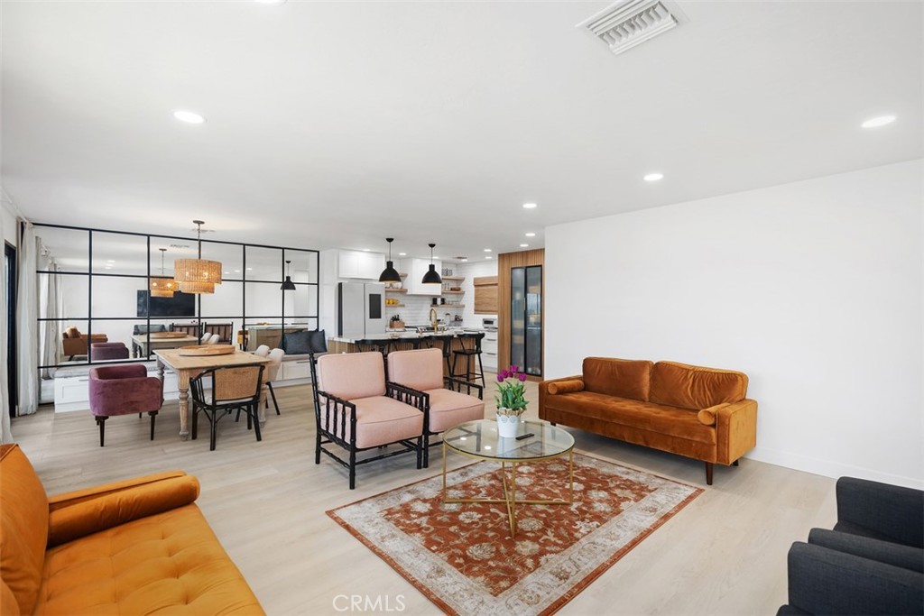 MLS #OC25191350 image #12