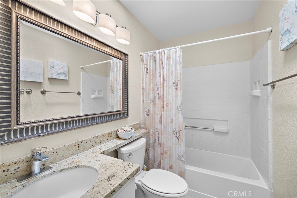 MLS #OC25191368 image #16