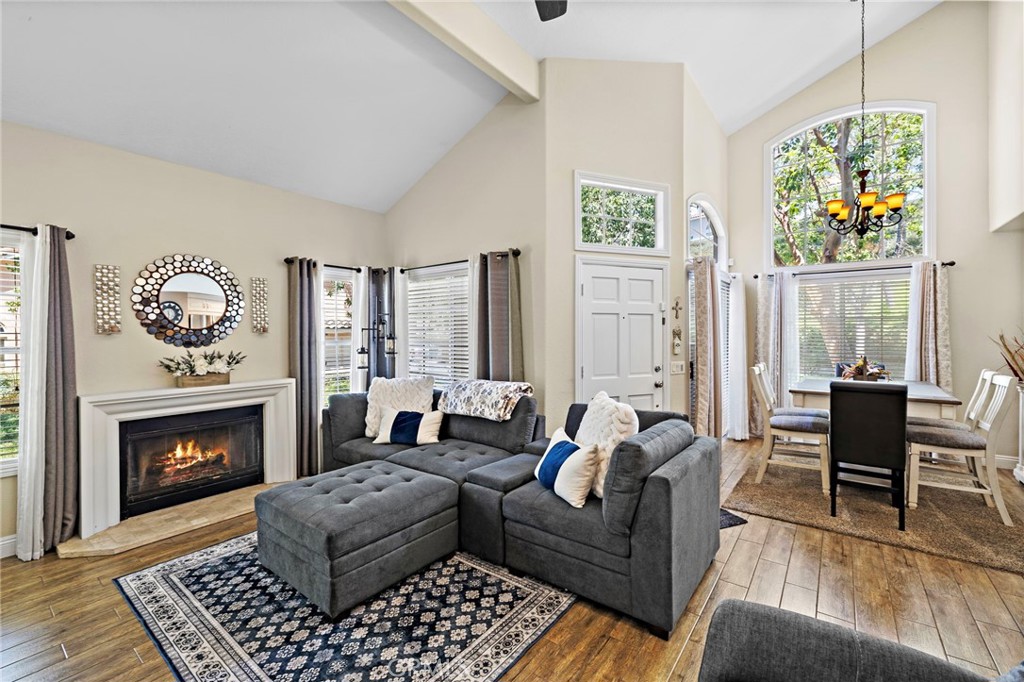 MLS #OC25191368 image #21